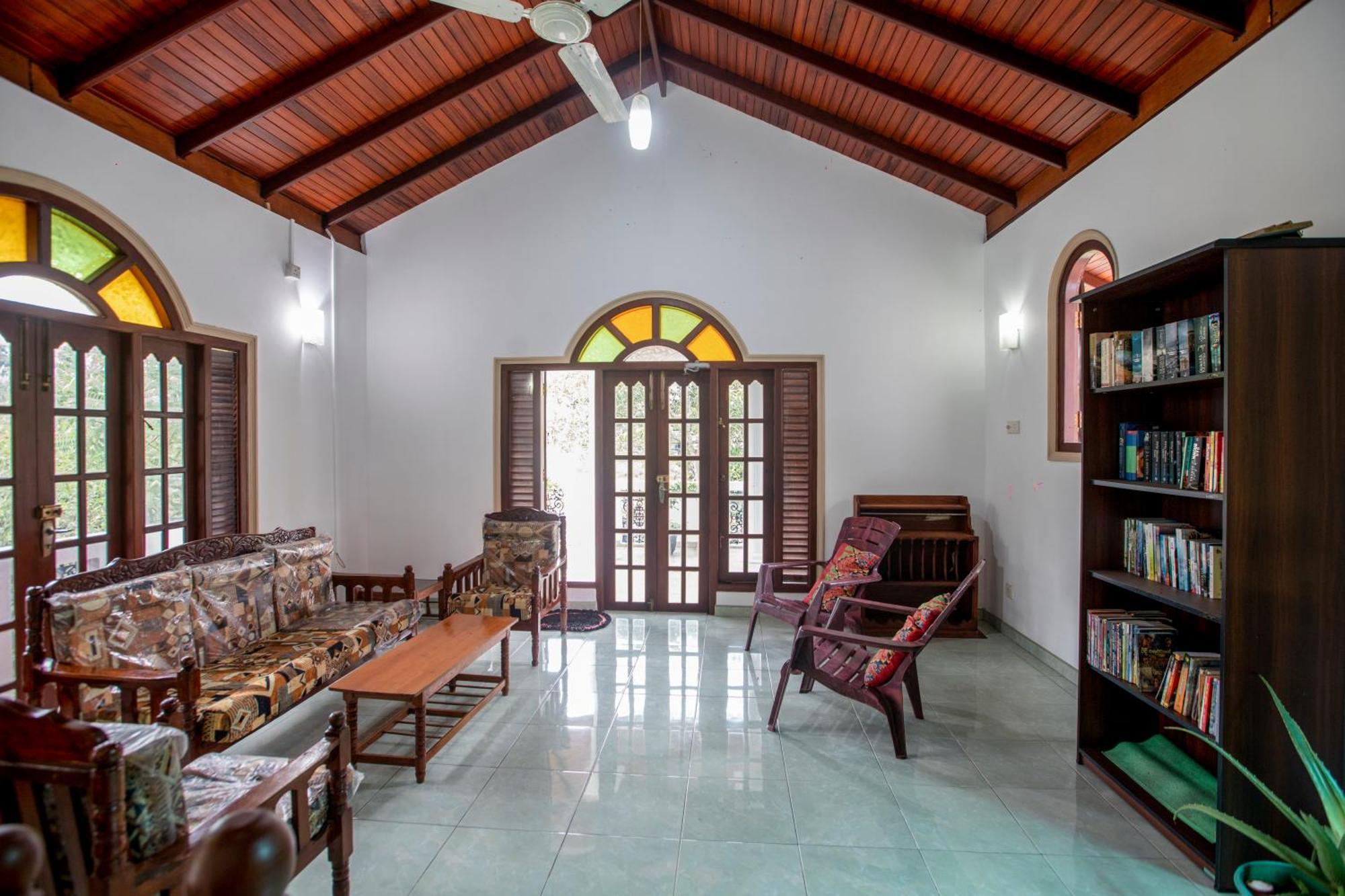 Bed and Breakfast Three Shades Галле Экстерьер фото